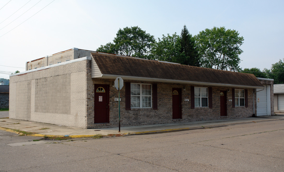 103 Hudson St in St. Albans, WV - Building Photo