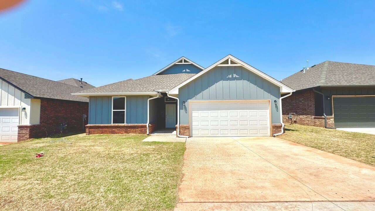 8321 NW 163rd Ter in Edmond, OK - Foto de edificio