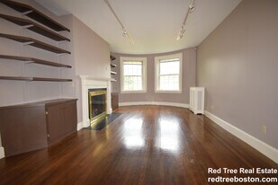 141 Beaconsfield Rd in Brookline, MA - Building Photo