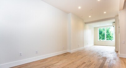 123 Park Ave-Unit -4B in Brooklyn, NY - Building Photo - Building Photo