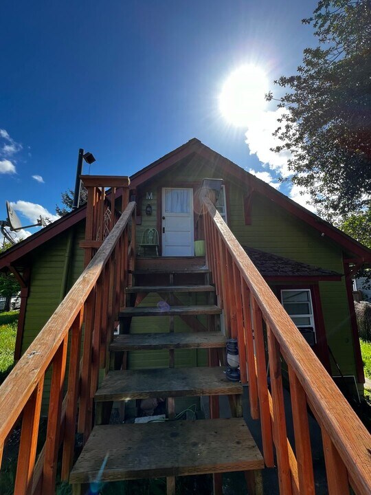 1315 Virginia St in Mount Vernon, WA - Building Photo