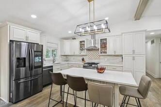 1104 Suterland Rd in Cary, NC - Building Photo - Building Photo