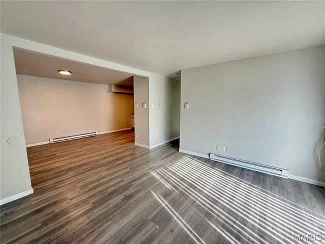 7601 Hazelcrest Dr in Hazelwood, MO - Building Photo - Building Photo