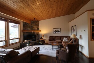41 Blue Flax Place in Big Sky, MT - Building Photo - Building Photo