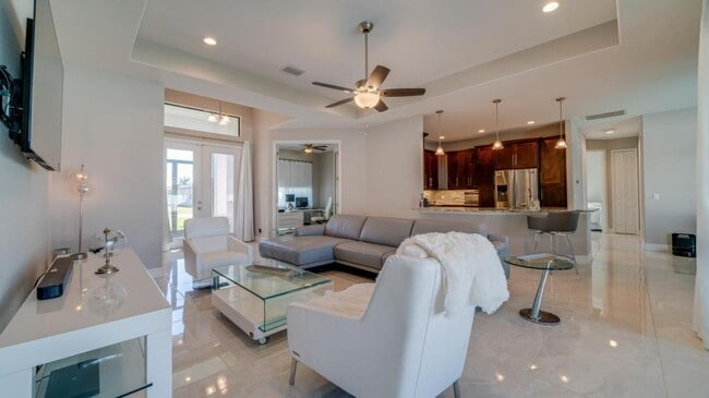 property at 1815 SW 22nd St