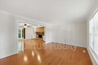 156 Circle Ct in Norfolk, VA - Building Photo - Building Photo
