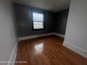 416 Hickory St in Scranton, PA - Building Photo - Building Photo