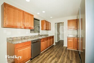 9626 Piper Lake Dr in Indianapolis, IN - Building Photo - Building Photo