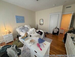 191 Winthrop Rd, Unit 5 in Brookline, MA - Foto de edificio - Building Photo