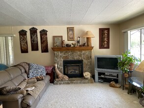 444 Whispering Pines Dr in Scotts Valley, CA - Foto de edificio - Building Photo