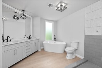 36 Nottingham Rd in Westlake Village, CA - Building Photo - Building Photo