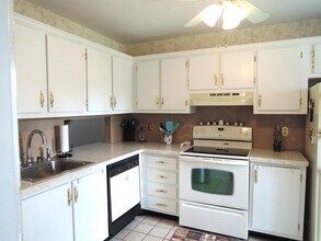 944 Savannas Point Dr in Fort Pierce, FL - Building Photo - Building Photo