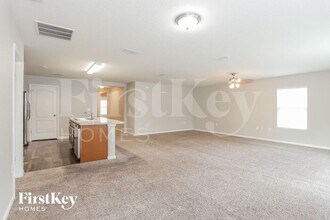 12418 Glimmer Wy in Jacksonville, FL - Building Photo - Building Photo