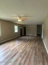 610 Dennis Rd in Jacksonville, NC - Building Photo - Building Photo