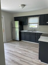 7737 Ninevah Rd, Unit 7737 in Geneva, OH - Building Photo - Building Photo