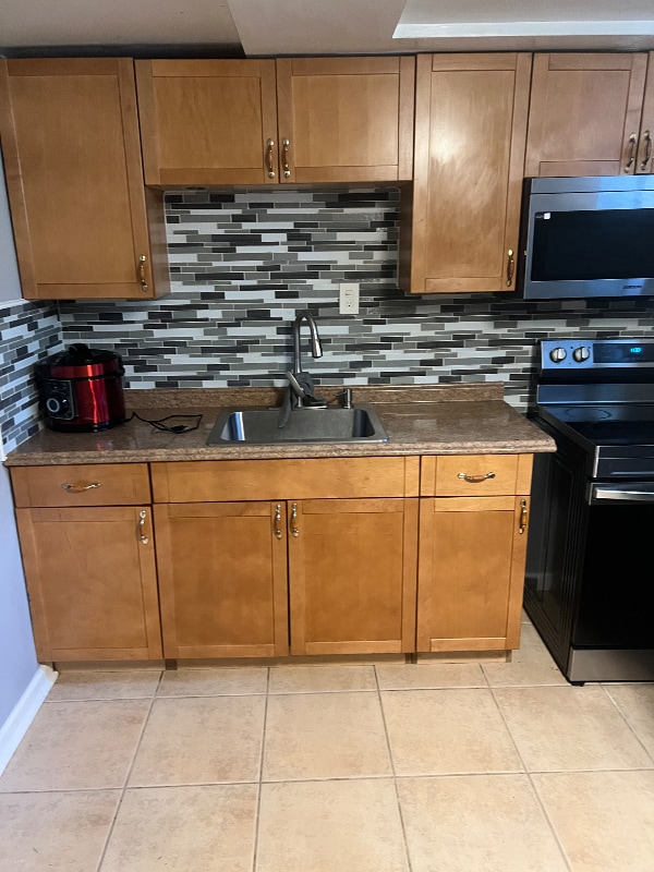 8468 Imperial Dr in Laurel, MD - Building Photo - Building Photo
