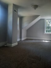 466 Center St, Unit 2 in Hanover, MA - Building Photo - Building Photo