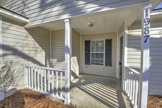 1987 Armory Dr in Mount Pleasant, SC - Building Photo - Building Photo