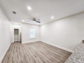2289 Dog Track Rd in Pensacola, FL - Building Photo - Building Photo