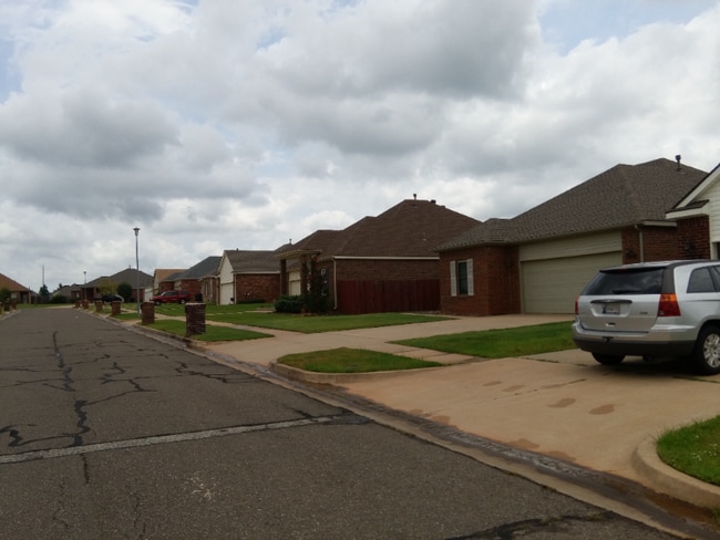 property at 5904 SE 69th St