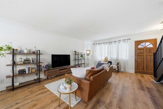 5505 Adelaide Ave in San Diego, CA - Building Photo - Building Photo