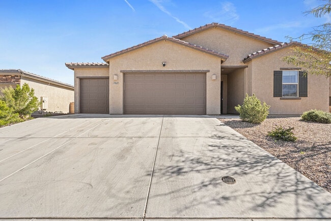 property at 17617 S Ridgerunner Dr