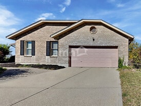 110 Justin Pl in Hamilton, OH - Building Photo