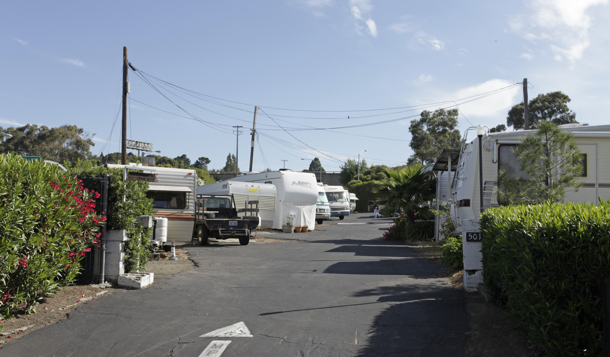 501 E N St in Benicia, CA - Building Photo