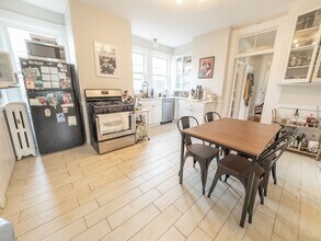 35 Essex St in Cambridge, MA - Foto de edificio - Building Photo