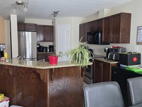 1132 Crossfield Ave in Kingston, ON - Building Photo - Building Photo