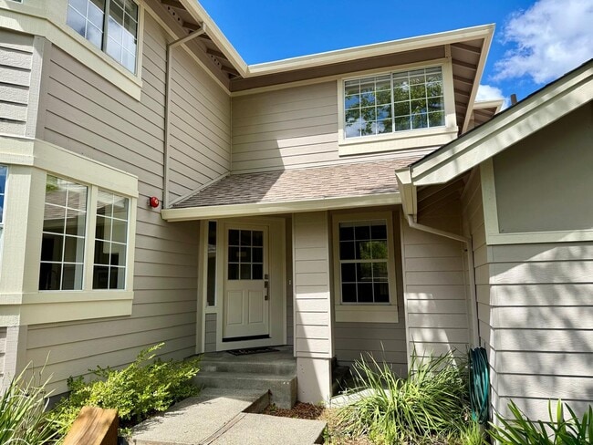 39 Little Creek Ln in Novato, CA - Building Photo - Building Photo