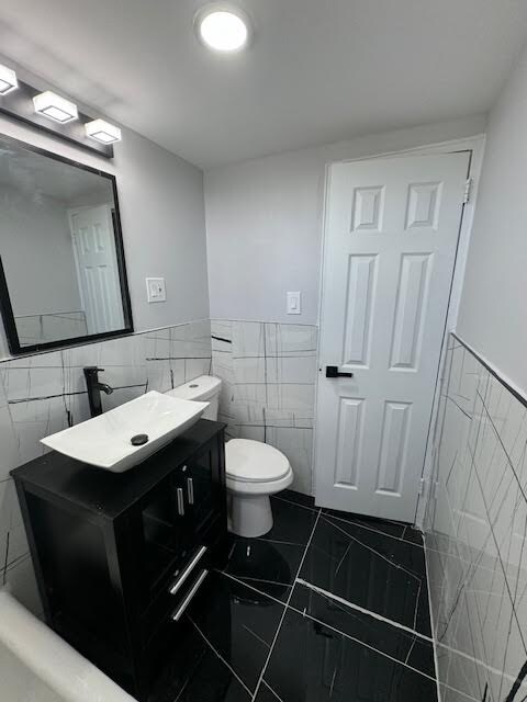 750 N Broad St in Elizabeth, NJ - Building Photo