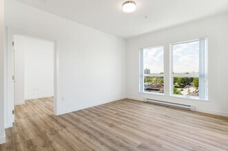 368 Lakewood Dr in Vancouver, BC - Building Photo - Building Photo