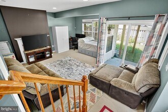 558 Edmonton Terrace NE in Leesburg, VA - Building Photo - Building Photo