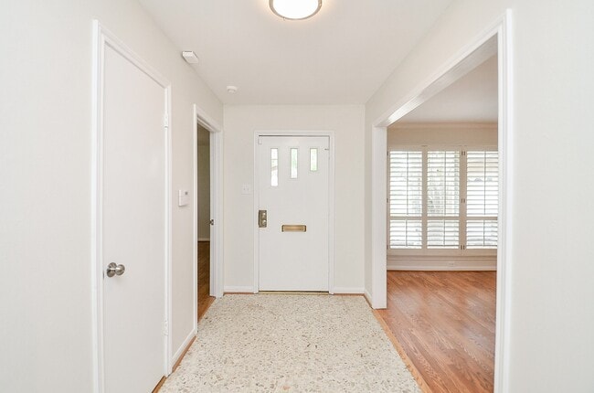 7719 Lacy Hill Dr in Houston, TX - Building Photo - Building Photo