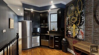 Mott Street, Unit 4 in New York, NY - Building Photo