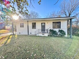 922 Lynden Blvd in Tupelo, MS - Building Photo