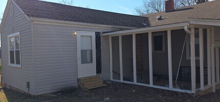 1106 S Thelma Ave in Springfield, MO - Building Photo - Building Photo