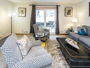 3256 Dodd Ln in Eagan, MN - Building Photo - Building Photo