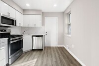 1425 S Vogdes St photo'