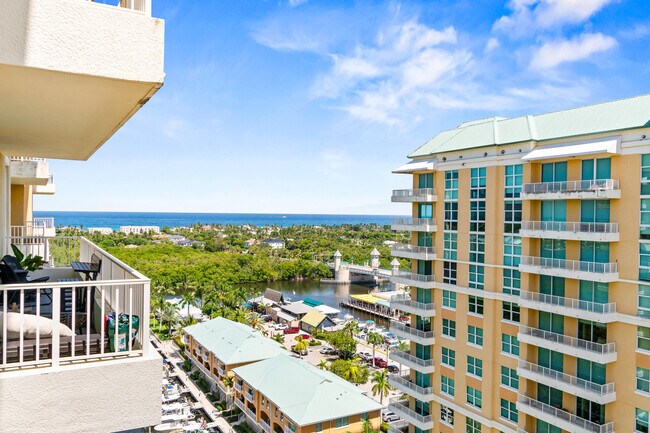 property at 700 E Boynton Beach Blvd