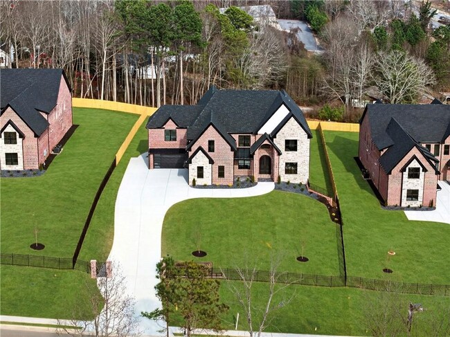 405 Thunder Rd in Buford, GA - Building Photo - Building Photo