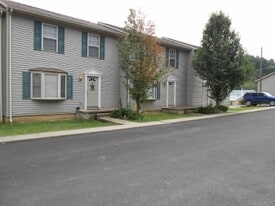 9551 Cost Ave in Clarksburg, WV - Building Photo