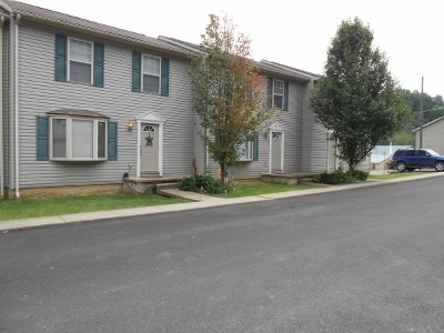 9551 Cost Ave in Clarksburg, WV - Building Photo