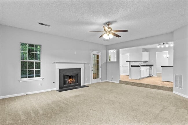498 Pecan Wood Cir in Fairburn, GA - Building Photo - Building Photo