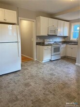 497 High St in Middletown, CT - Building Photo - Building Photo