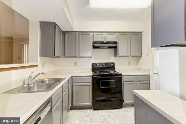1511 Lincoln Way in McLean, VA - Building Photo - Building Photo