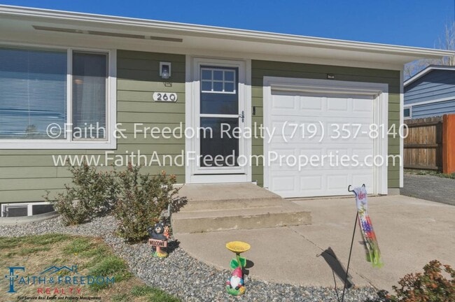 260 Everett Dr in Colorado Springs, CO - Building Photo - Building Photo