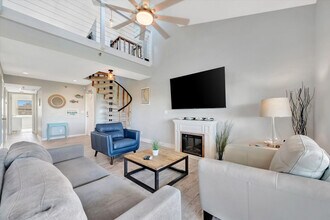 19727 Gulf Blvd in Indian Shores, FL - Building Photo - Building Photo