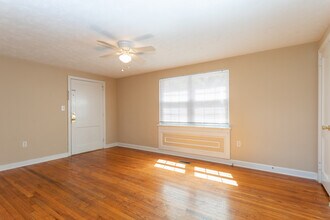 Haymount Historic Apartments in Fayetteville, NC - Foto de edificio - Interior Photo